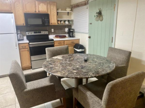 B6 Condo
